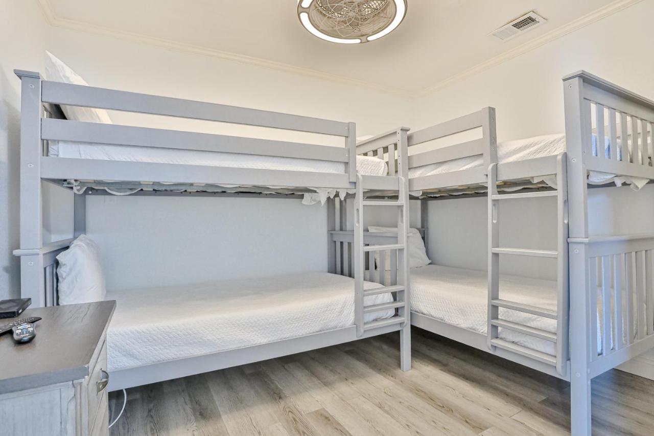 Captain'S Quarters At Green Reef Townhomes Дестин Екстериор снимка