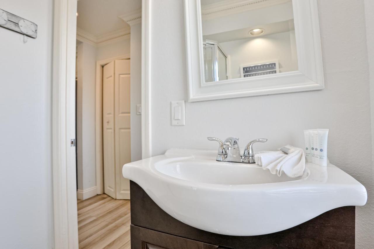 Captain'S Quarters At Green Reef Townhomes Дестин Екстериор снимка
